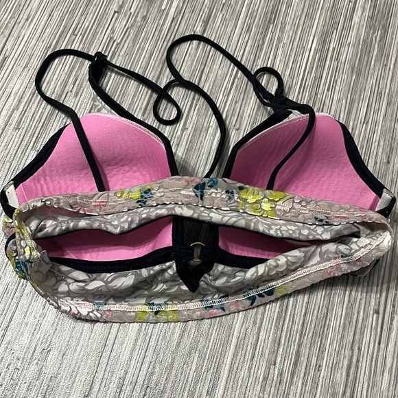 Victoria Secret PINK bra size Medium - Picture 7 of 8